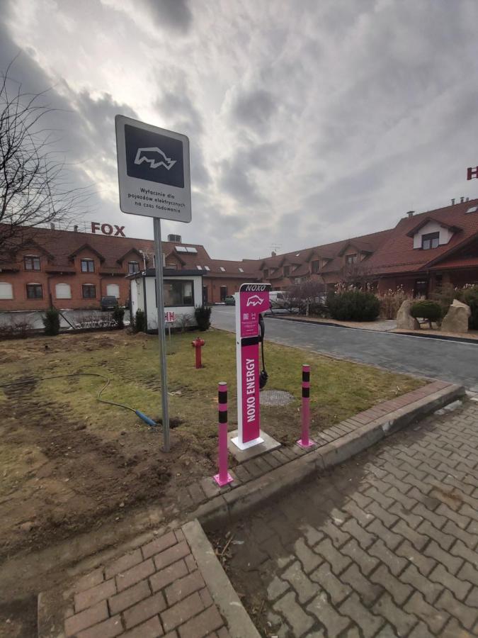 Hotel Fox Wolbórz 외부 사진