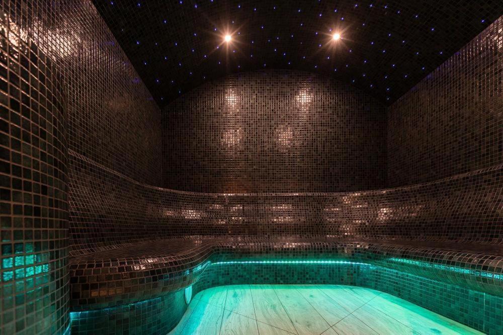 Hotel Fox Wolbórz 외부 사진