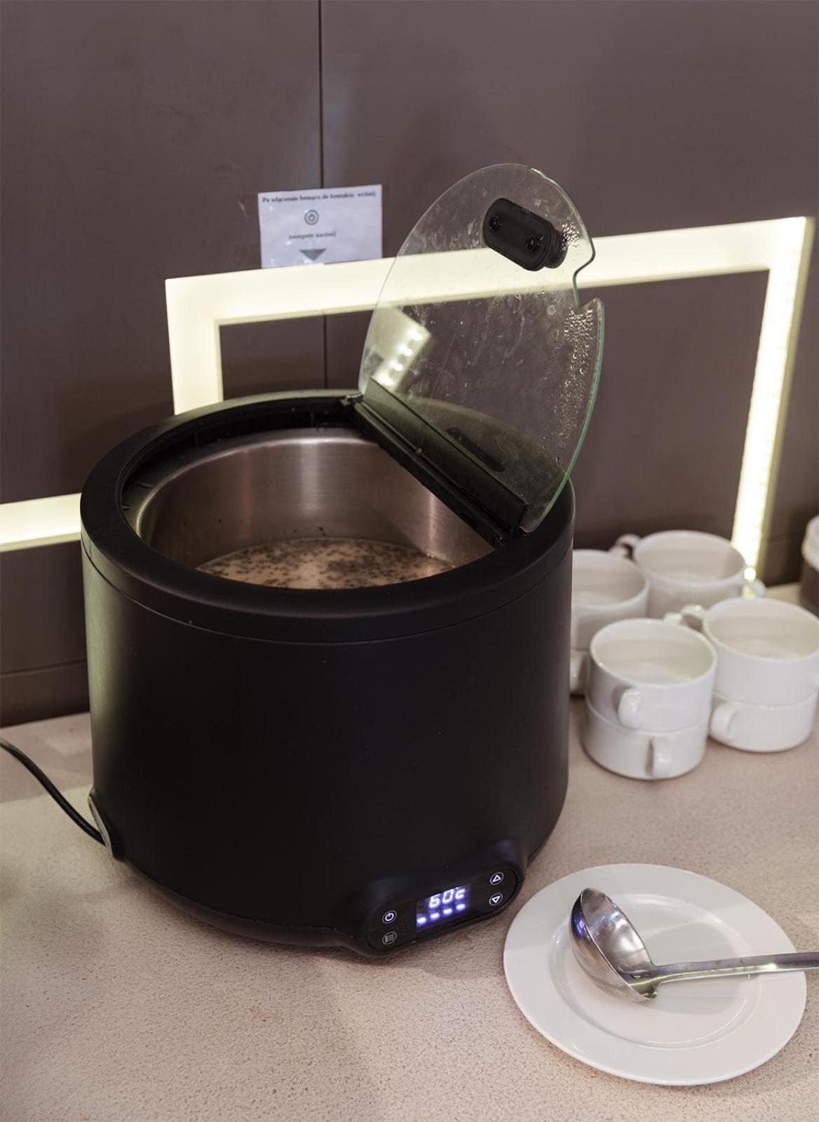 Hotel Fox Wolbórz 외부 사진