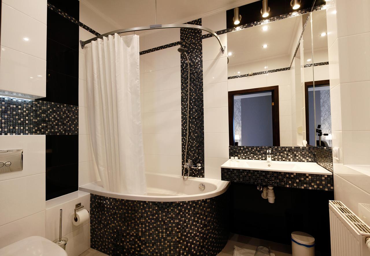 Hotel Fox Wolbórz 외부 사진