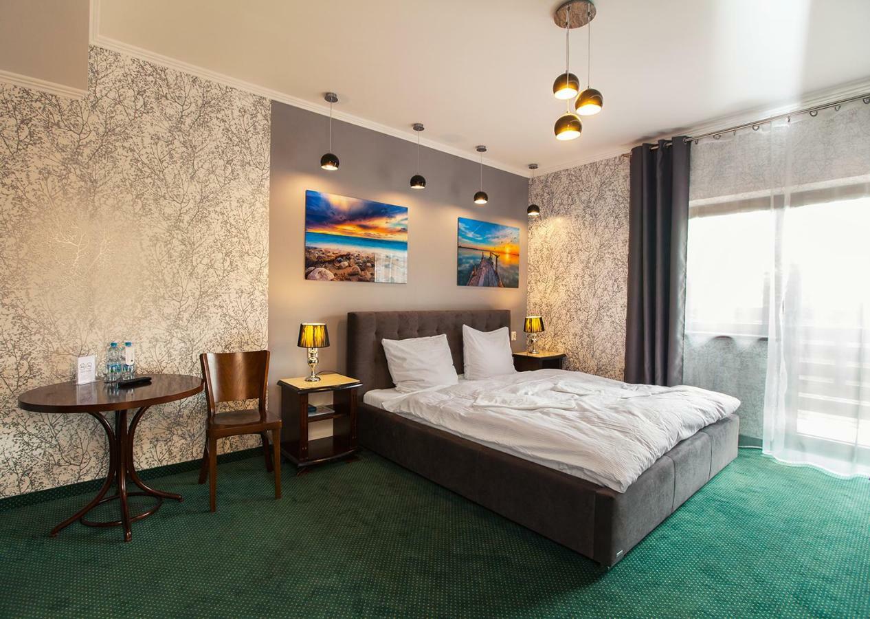 Hotel Fox Wolbórz 외부 사진