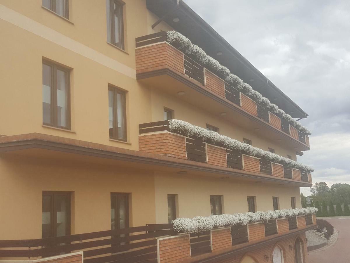 Hotel Fox Wolbórz 외부 사진